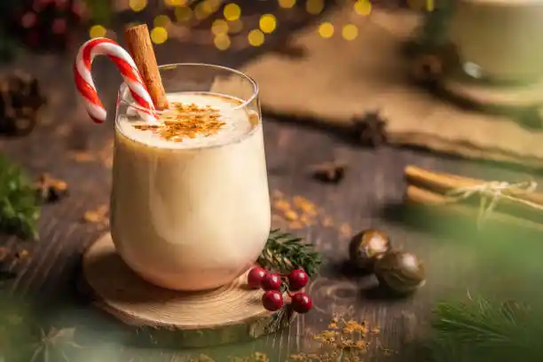 Lait de poule à la cannelle