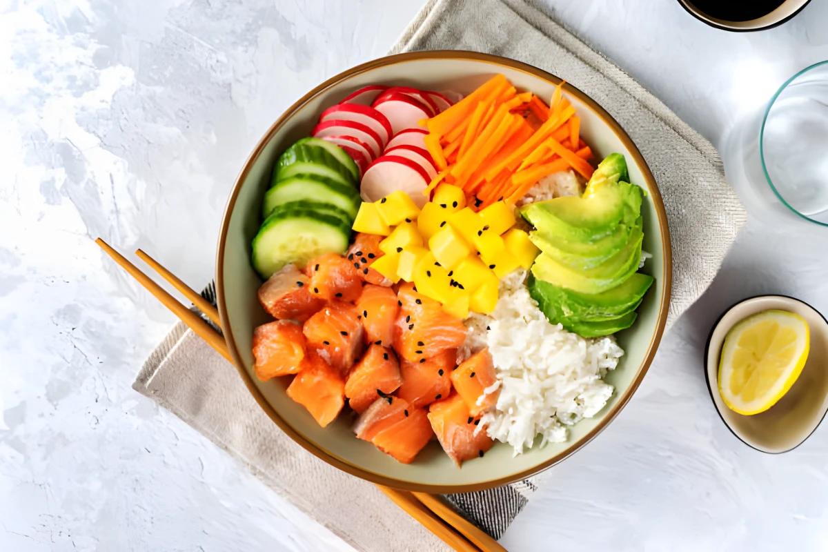 Poke bowl saumon