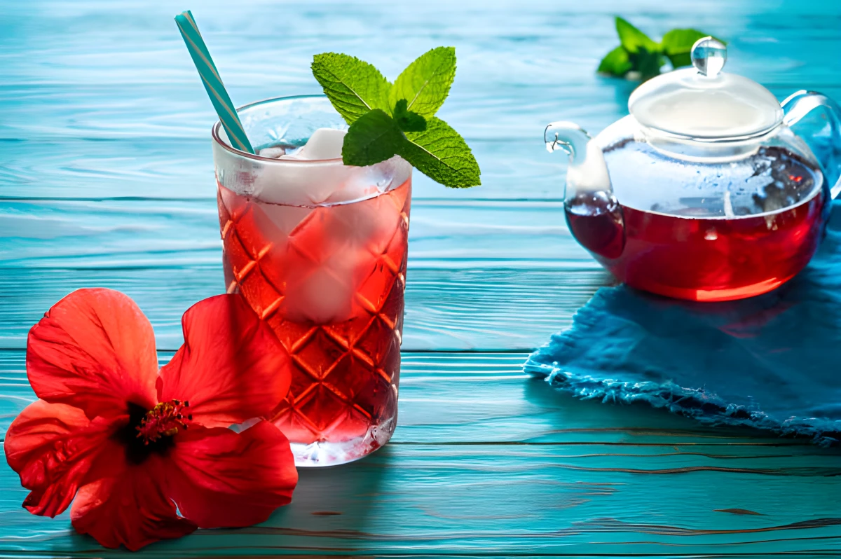 Thé glacé à l’hibiscus