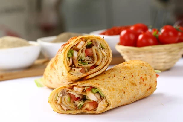 Wrap au poulet grillé et crudités