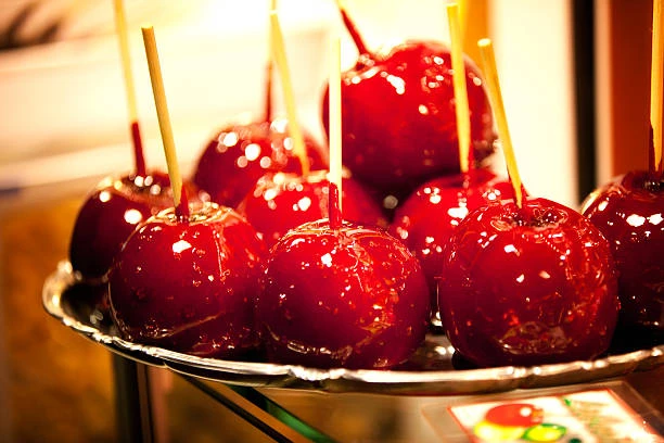 Pommes d’amour rouges