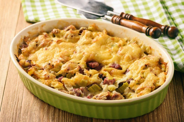 Gratin de crozets aux poireaux, fromage et lardons