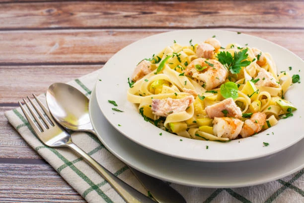 Tagliatelles crémeuses au Saumon avec Monsieur Cuisine