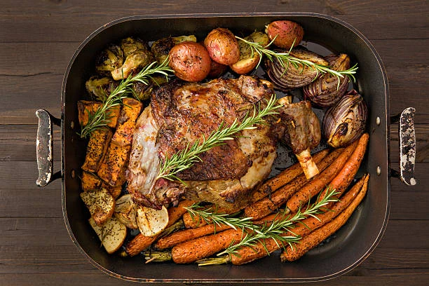 Gigot d’agneau rôti et légumes