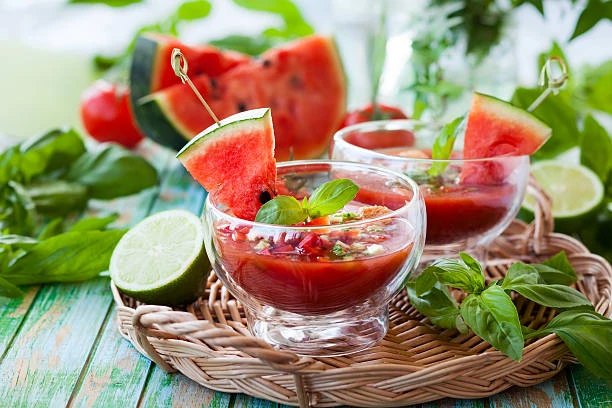 Gaspacho de tomates et pastèque