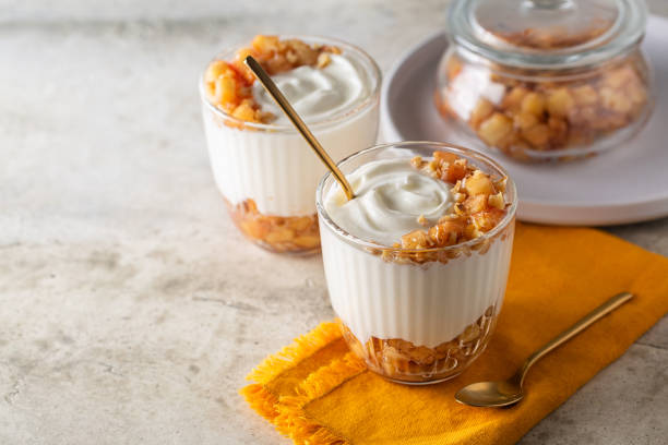 Image de la recette de Yaourt grec aux pommes et noix
