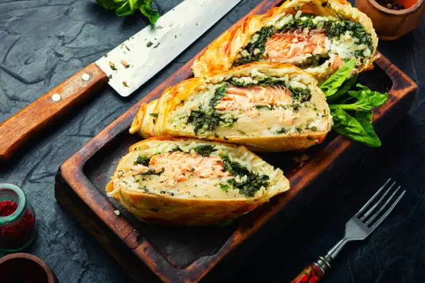 Feuilleté au saumon et aux épinards
