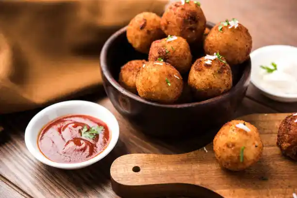 Boulettes de fromage de pommes de terre croustillantes
