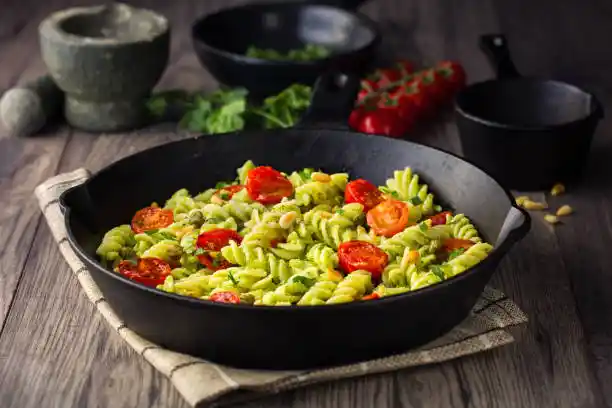 Pâtes fusilli au pesto