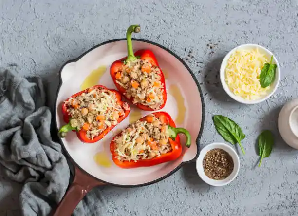 Image de la recette Quinoa cru farcis de poivrons
