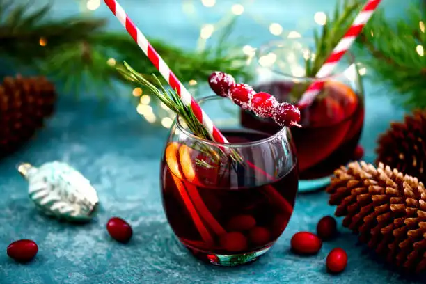 Punch de Noël aux cranberries & épices