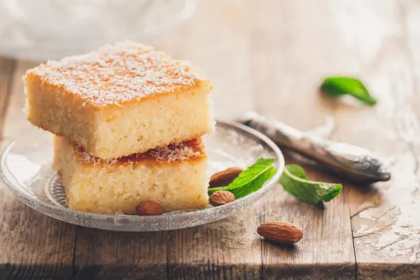 Gâteau de semoule moelleux aux amandes