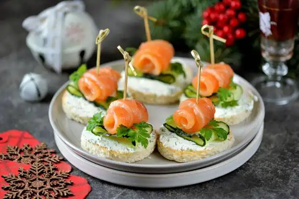 Canapés au saumon fumé et fromage frais